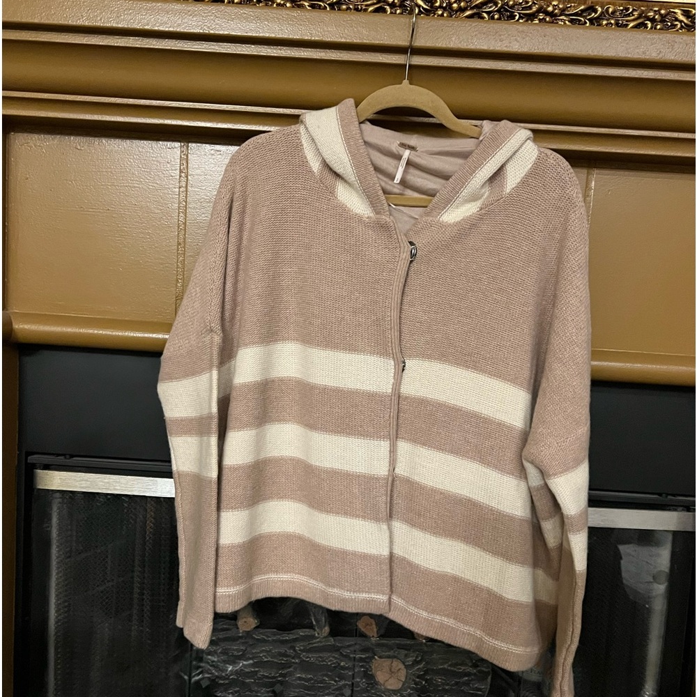 Free people hooded zip up oversized ( NWOT )